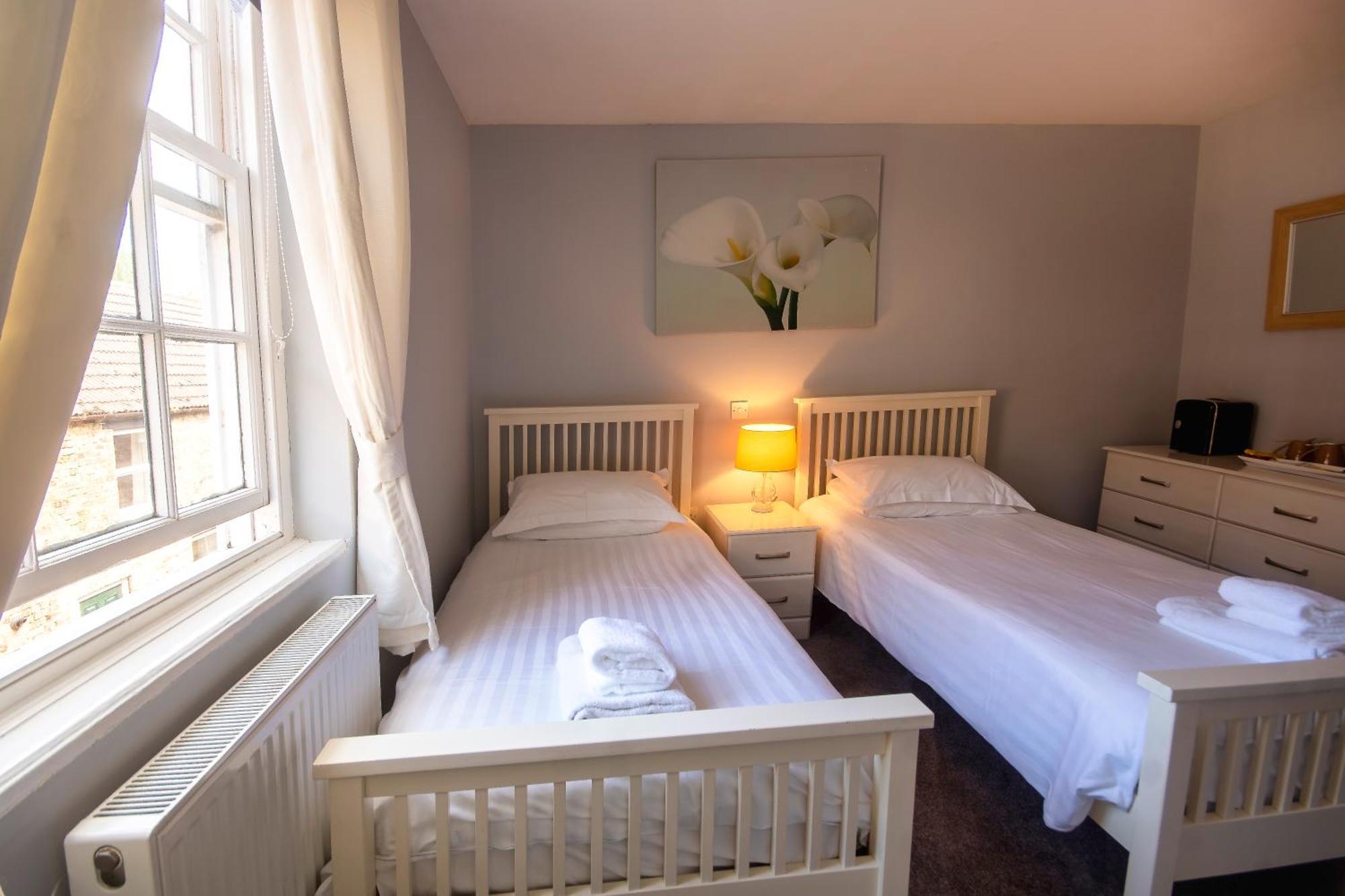 The Three Coopers Bed & Breakfast Bedale Exterior photo