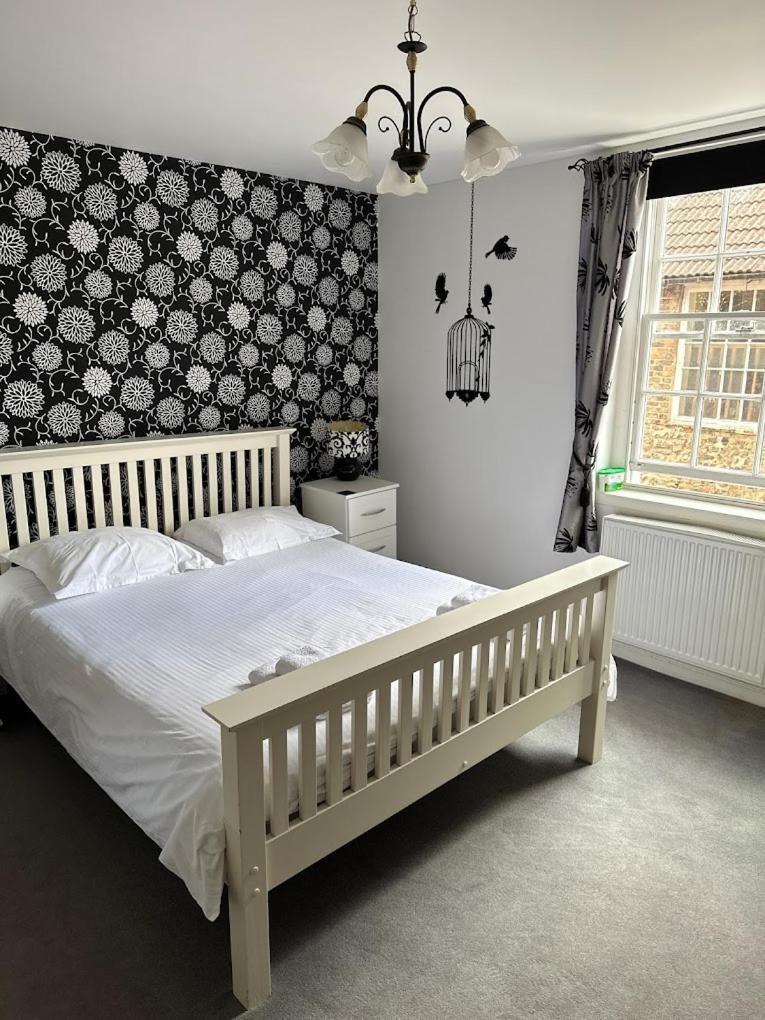 The Three Coopers Bed & Breakfast Bedale Exterior photo
